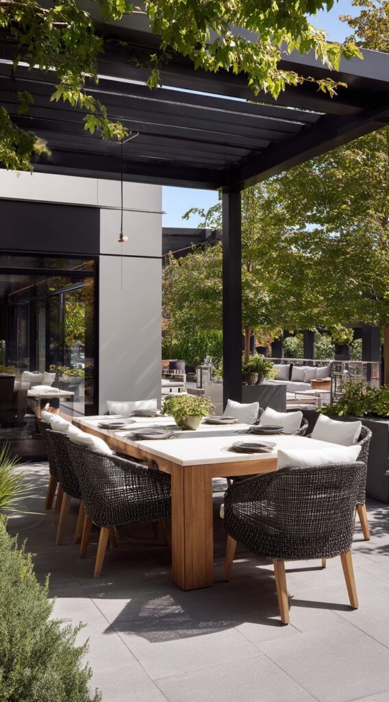 Contemporary Outdoor Dining Escape

